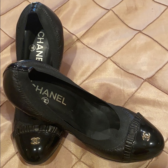 Chanel fabulous black leather heels, size 36.5 - Picture 11 of 12